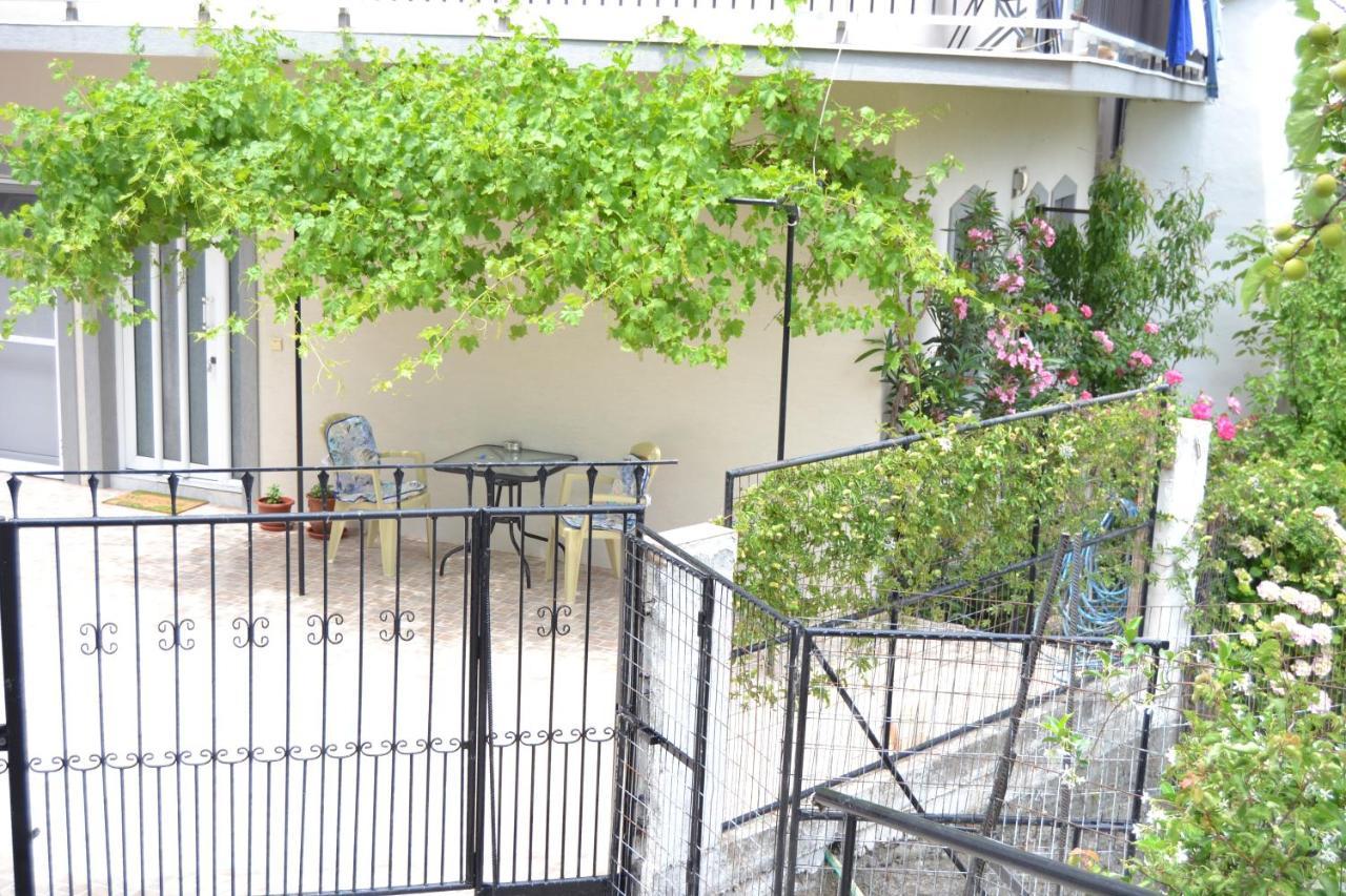 Lazatka Flat In Capital Chora Apartment Samothraki Exterior photo